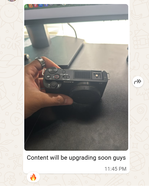 Student sharing the new Sony camera they bought after the course